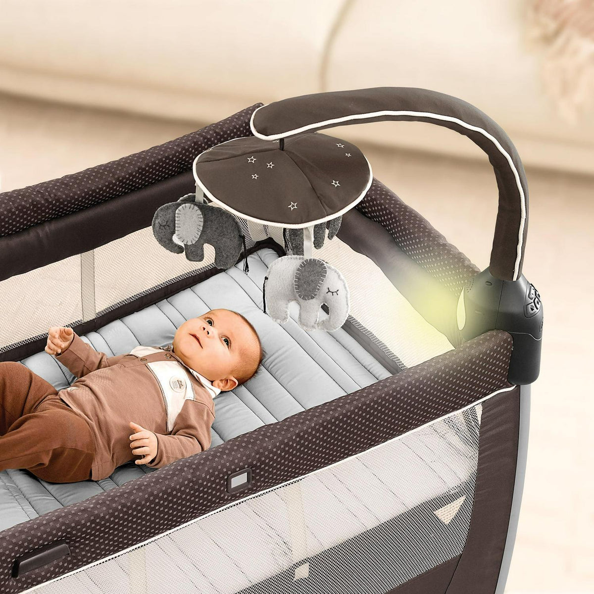 Chicco Lullaby Dream Playard - Latte (Brown)