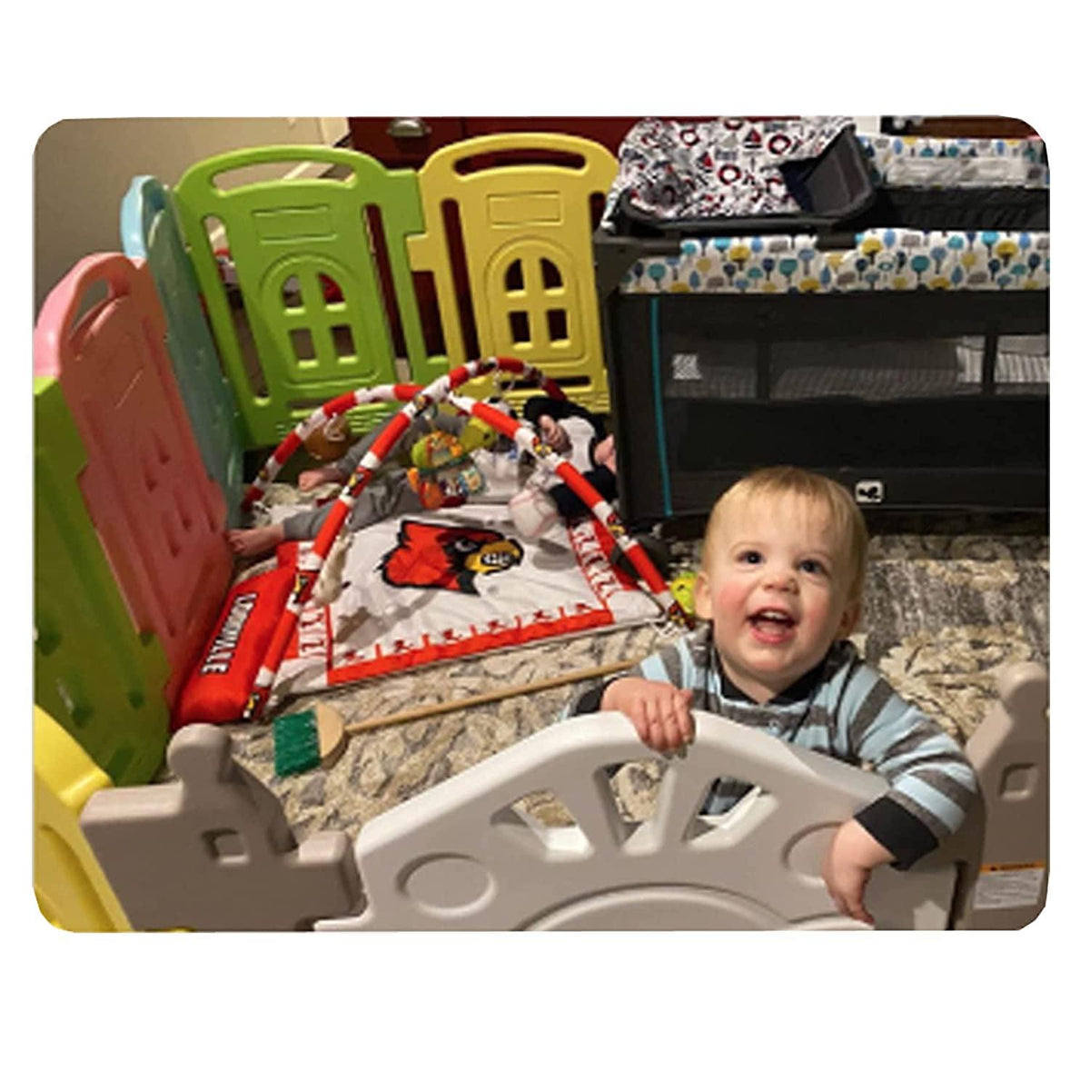 Dream On Me 14 Panel Groovy Play Center/ Playpen / Playard