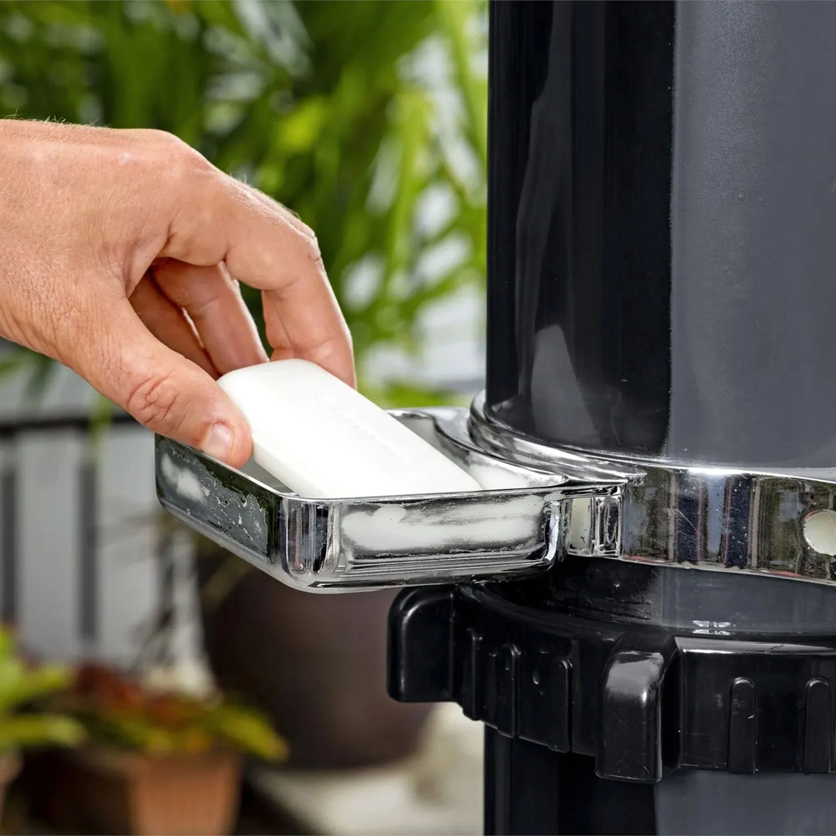 Bestway SolarFlow Outdoor Shower 2gal/8L: Oversized Shower Head and Stand, Easy Installation, & Adjustable Water Flow. Experience the ultimate convenience.