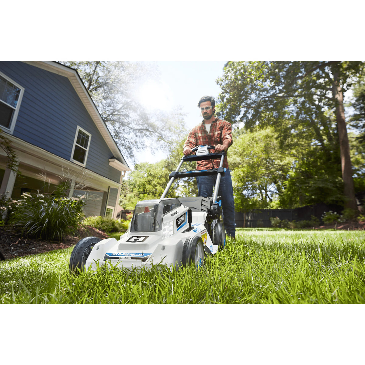 HART 40-Volt Cordless 20-inch Brushless Self Propelled Mower Kit, (1) 6.0 Ah Lithium-Ion Battery