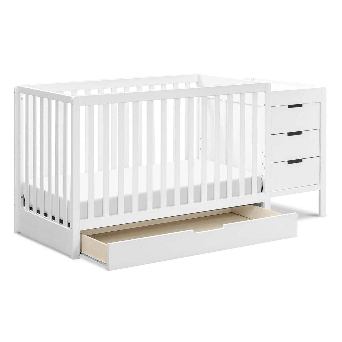 Carter-s by DaVinci Colby 4-in-1 Convertible Crib &amp; Changer Combo in White