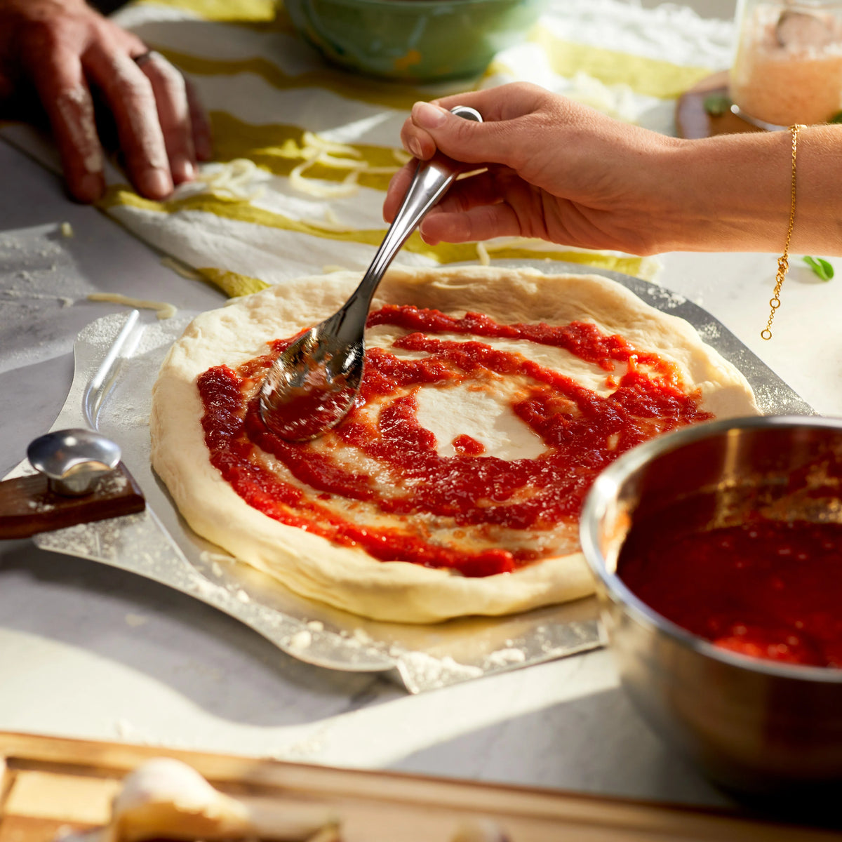 Cuisinart 12�?Electric Indoor Pizza Oven with Accessories