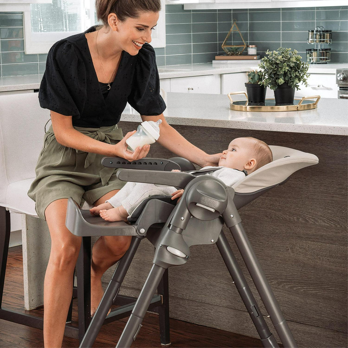 Chicco Polly Space-Saving Fold Easy Clean Highchair - Taupe (Beige). New