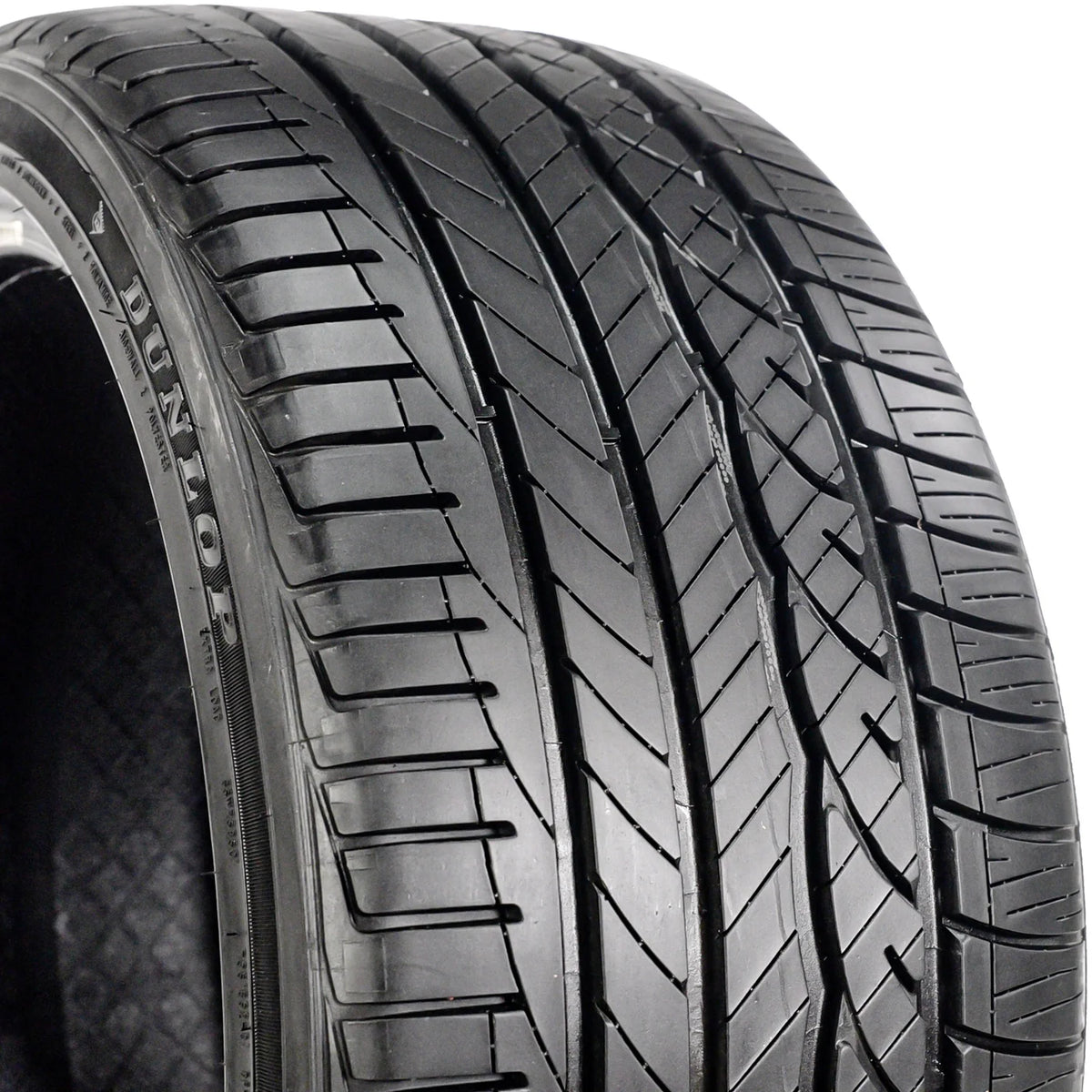 Dunlop Conquest Sport A/S 245/45R18 96Y oe High Performance All Season Tire