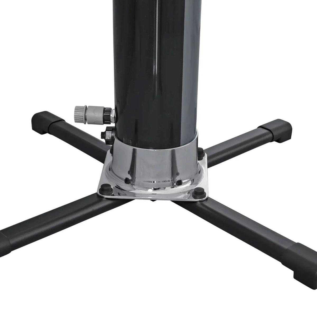 Bestway SolarFlow Outdoor Shower 2gal/8L: Oversized Shower Head and Stand, Easy Installation, & Adjustable Water Flow. Experience the ultimate convenience.